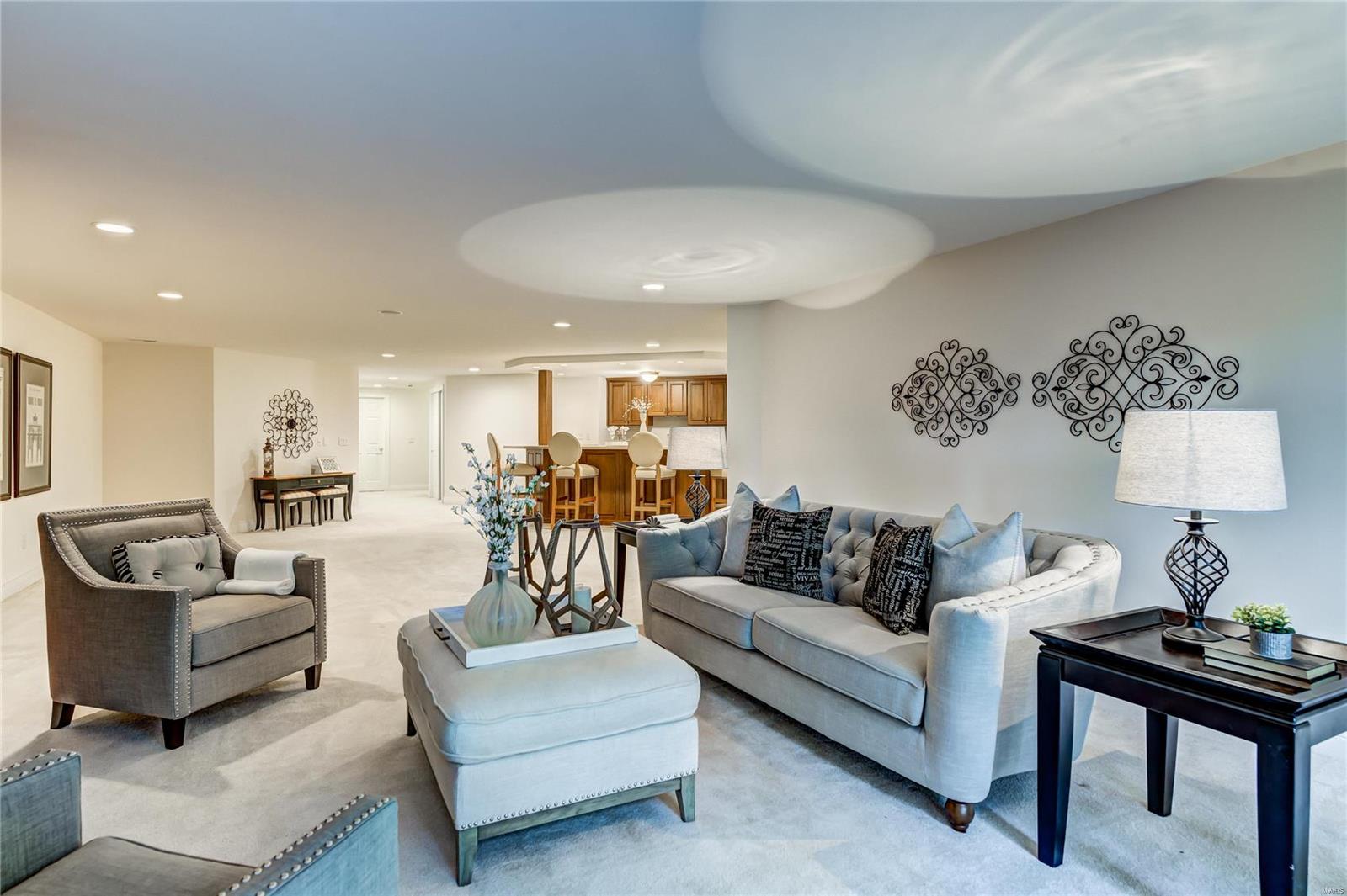 August Hill On Conway One - Residential