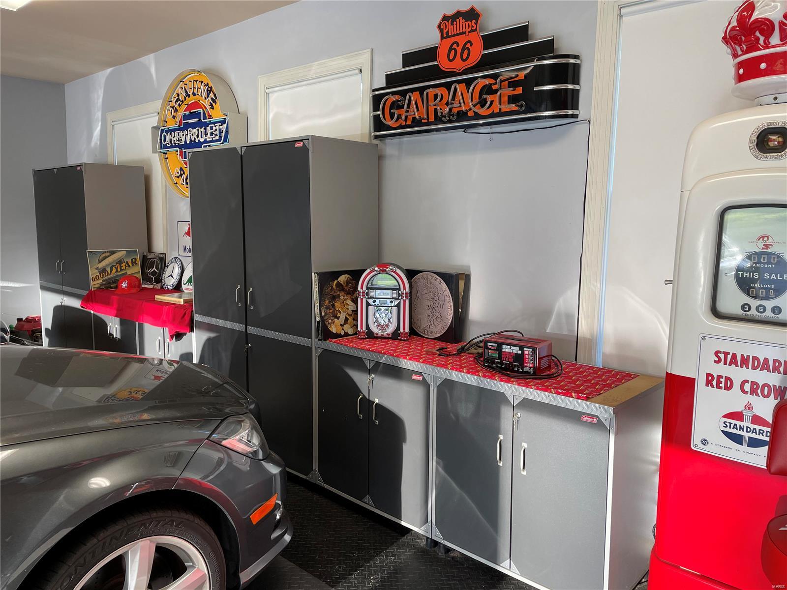 Warson Estates - Residential