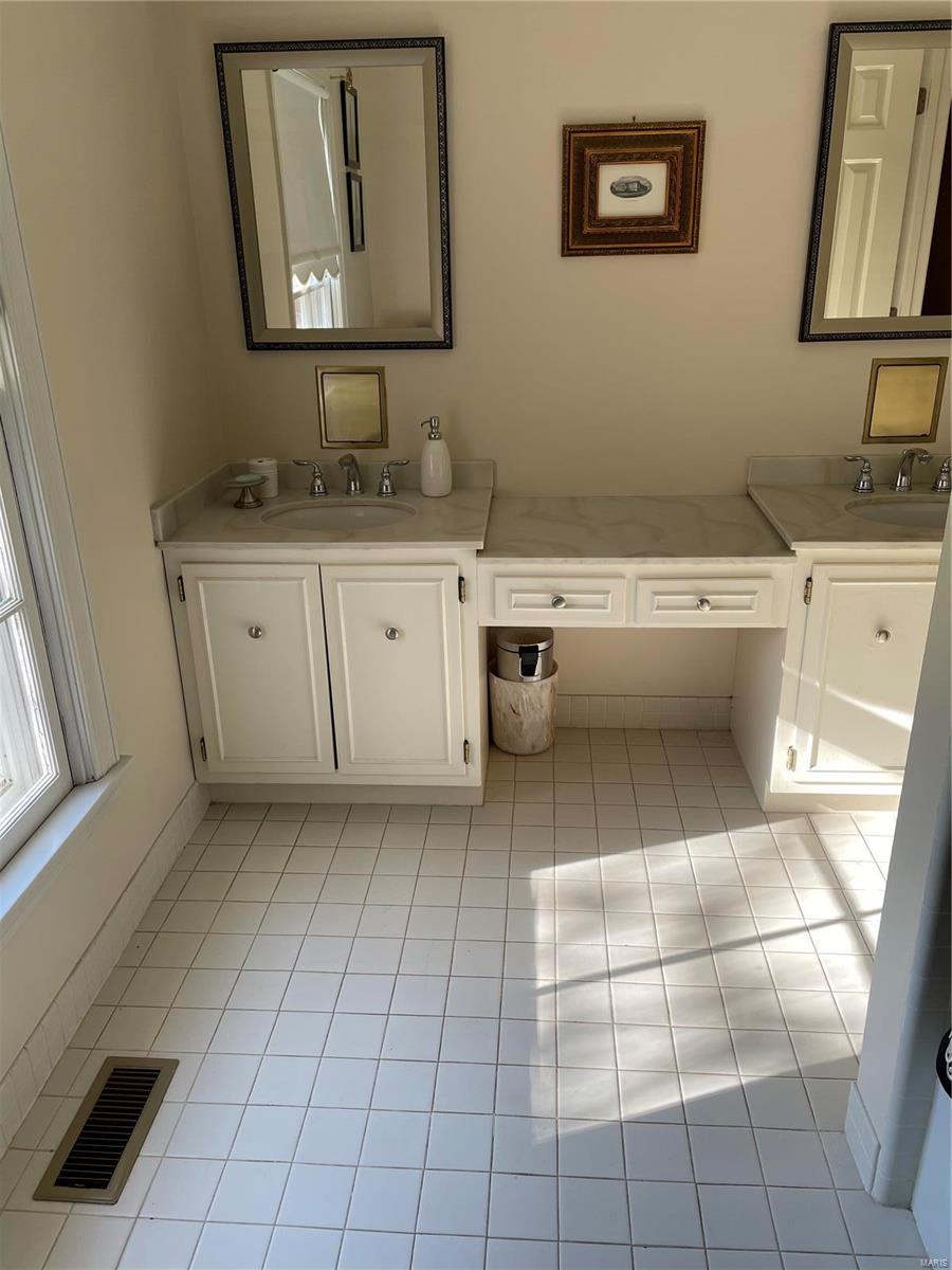 Warson Estates - Residential