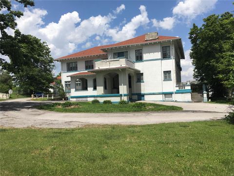 1301 S Florissant Road St Louis MO 63121