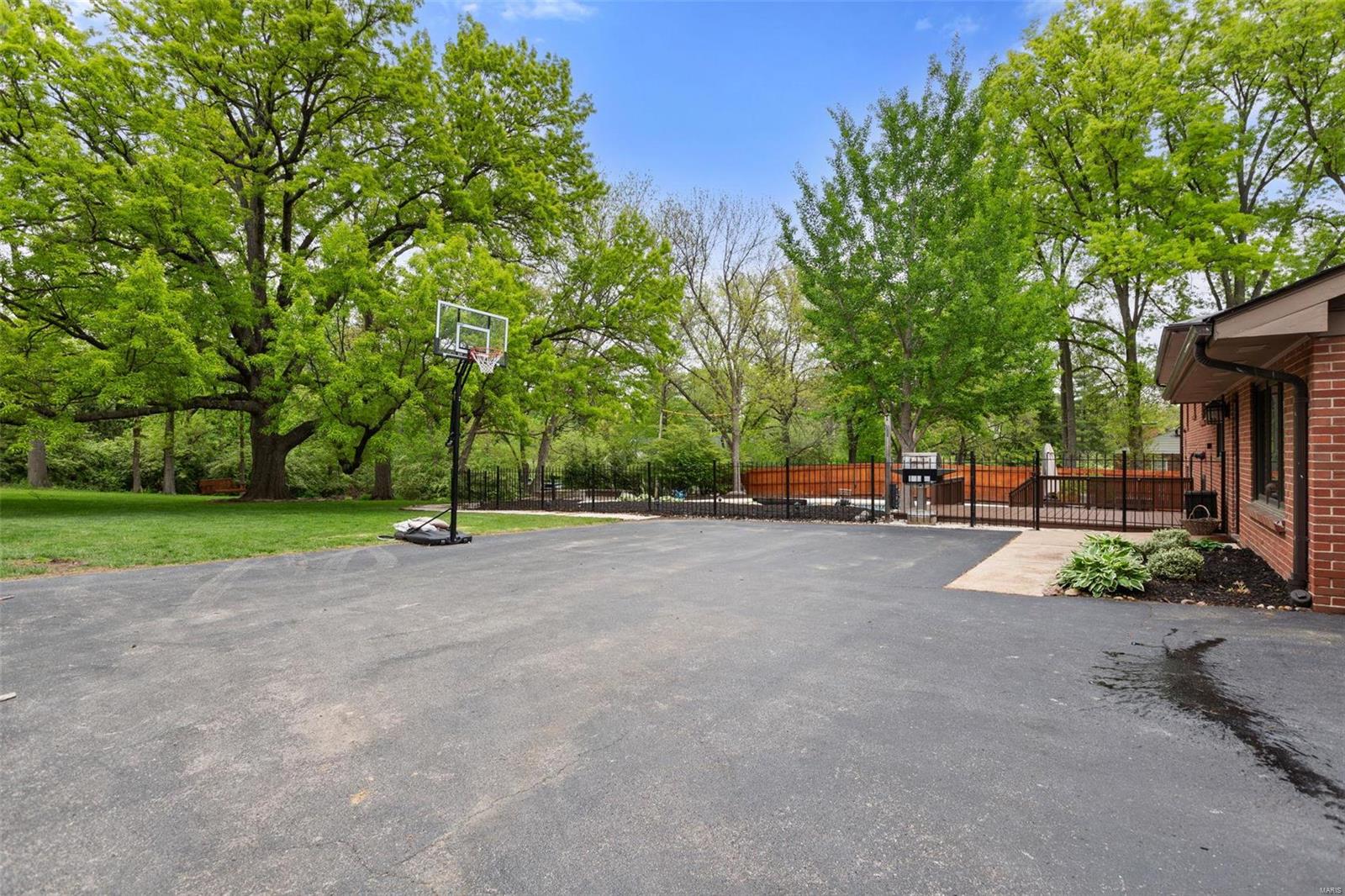 West Ladue - Residential