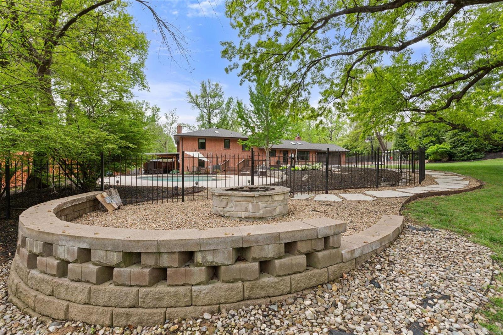 West Ladue - Residential