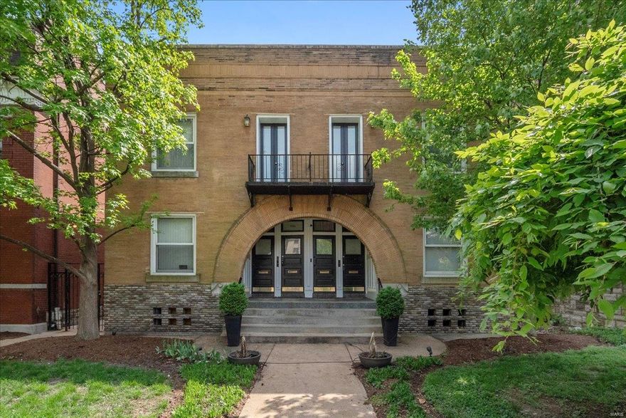 Welcome to 4362 Maryland Ave, located in the iconic Central West End—one of St. Louis’s most vibrant and sought-after neighborhoods. Just steps away from premier shopping, fine dining, and top-tier entertainment, this beautifully renovated unit offers the perfect blend of historic charm and modern luxury.

Inside, you’ll find two spacious bedrooms, two stylishly bathrooms, and a generously sized living room that flows seamlessly into the dining area—ideal for both everyday living and entertaining. Additional highlights include a private basement, perfect for storage or a personal gym, and a rare two-car garage.

Don’t miss your chance to call this stunning space home. Schedule your showing today! Location: End Unit, Ground Level