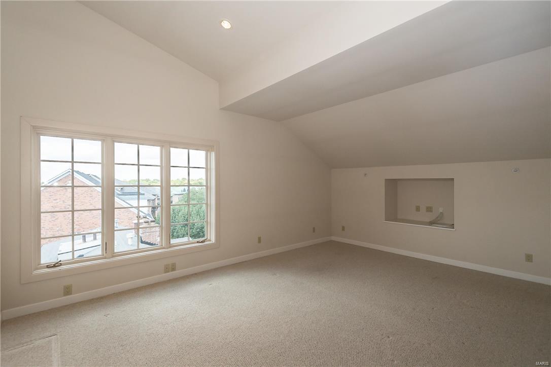 6 Brighton Way Condo - Residential