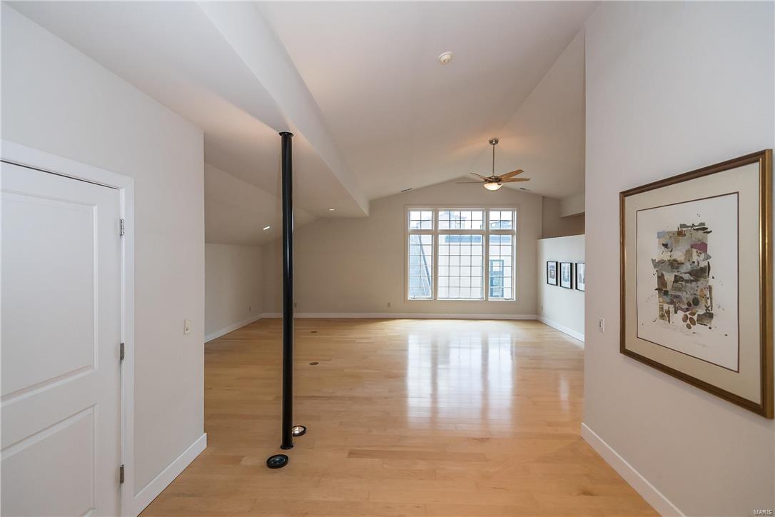 6 Brighton Way Condo - Residential