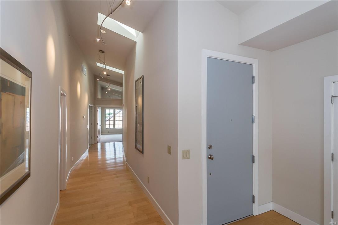 6 Brighton Way Condo - Residential