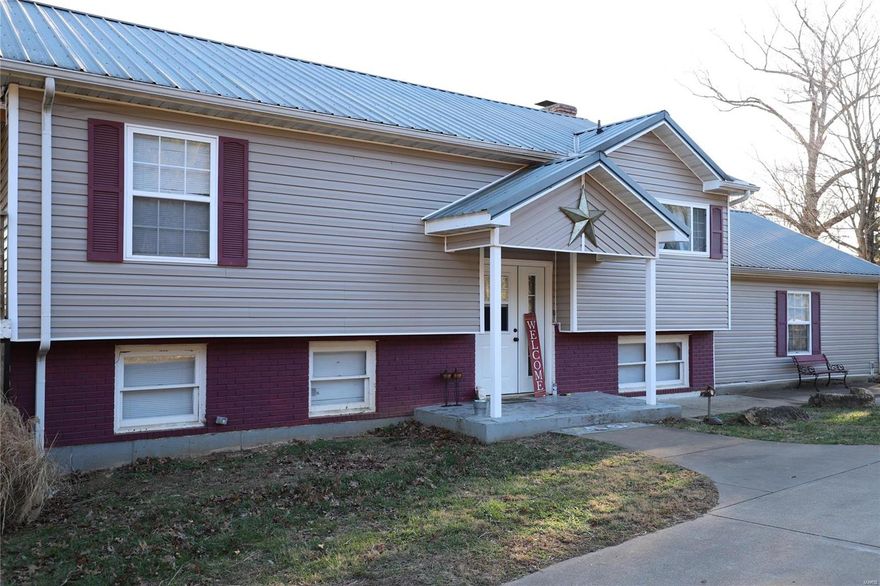 Missouri Forms only!!
All the comforts of country living comes with this charming lake front home! The view is amazing and so relaxing! House sits on 1.58 acrea of land with a new deck that overlooks Cedar Lake. This roomy 5 bedroom/3 bath house is perfect for the family or for weekend family visitors! Watching the sun set across the lake while grilling on the back deck, makes lake life the perfect life! In the wintertime, enjoy a homecooked meal while feeling the warmth of the wood burning fireplace in the dining area! This spacious lot gives you plenty of family privacy from all sides..
Cedar Lake has first right of refusal.
MEASUREMENT DISCLAIMER:All measurements stated herein are approximate. Square feet and land area measurements are based on county records, all other measurements have been performed by non-qualified person and may be inaccurate.