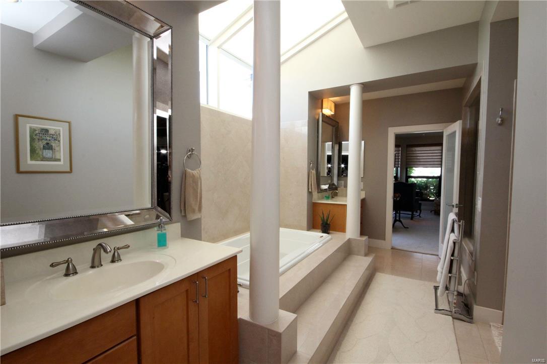 4200 Laclede Condo - Residential