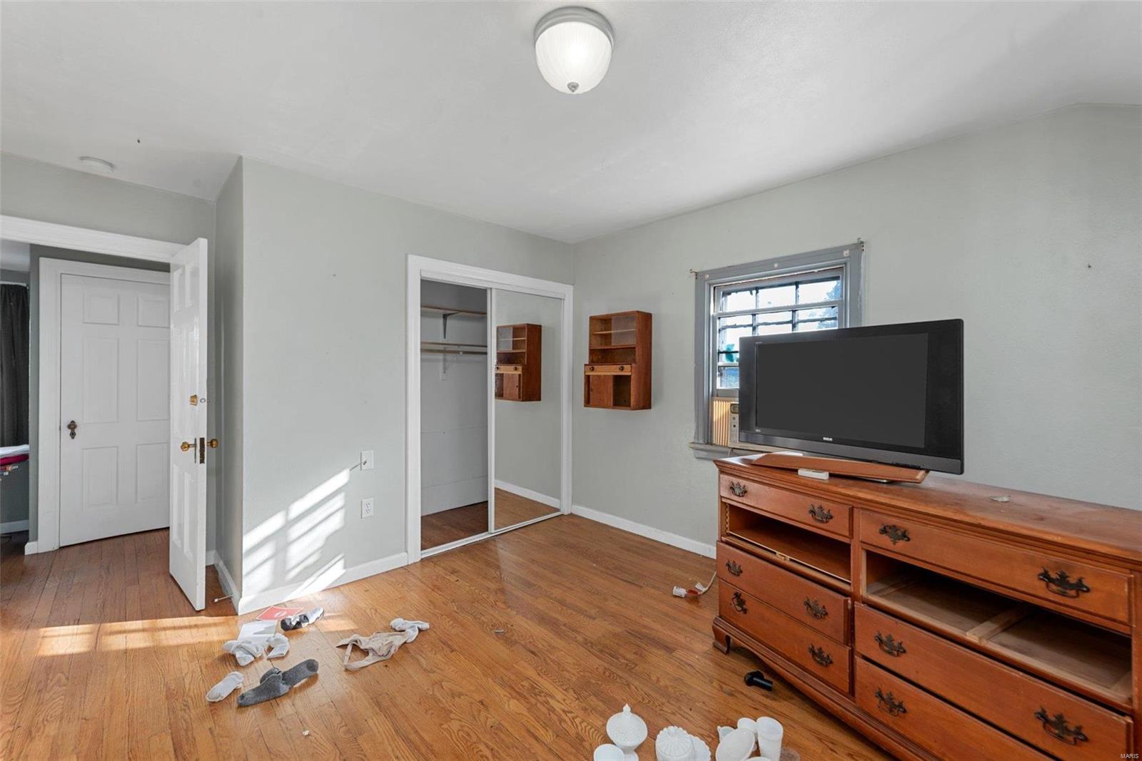 Valley Park, Missouri 63088, United States, 3 Bedrooms Bedrooms, ,2 BathroomsBathrooms,Residential,Pending,33241