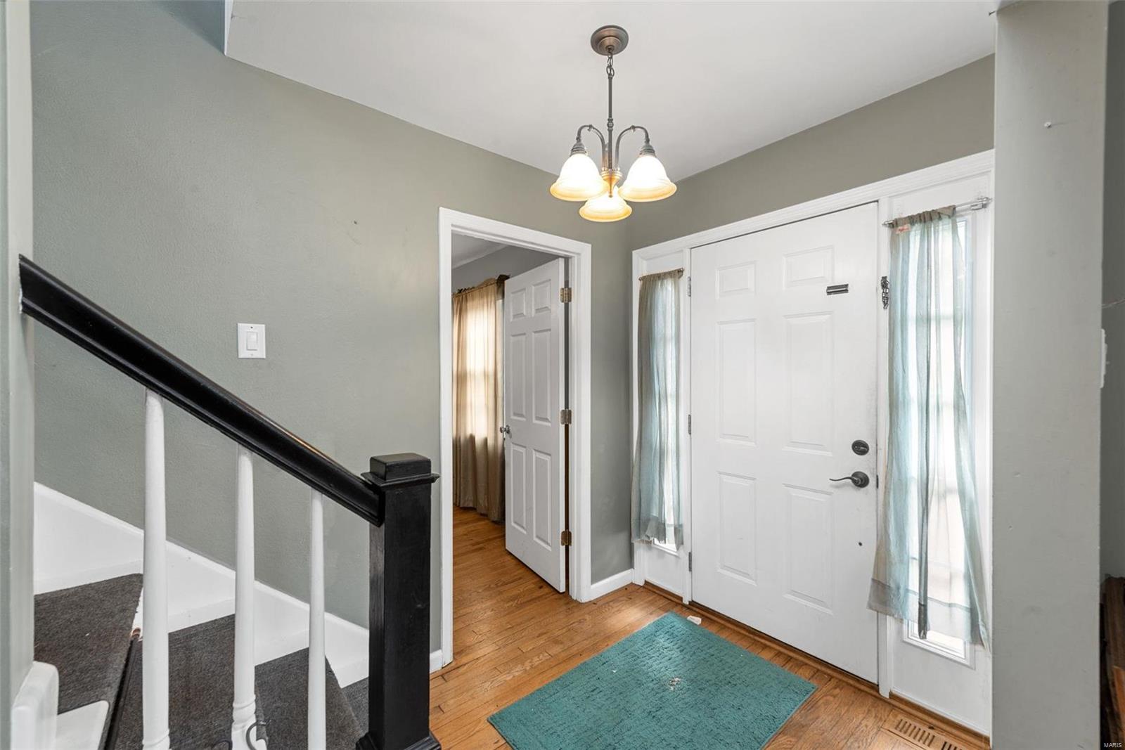 Valley Park, Missouri 63088, United States, 3 Bedrooms Bedrooms, ,2 BathroomsBathrooms,Residential,Pending,33241