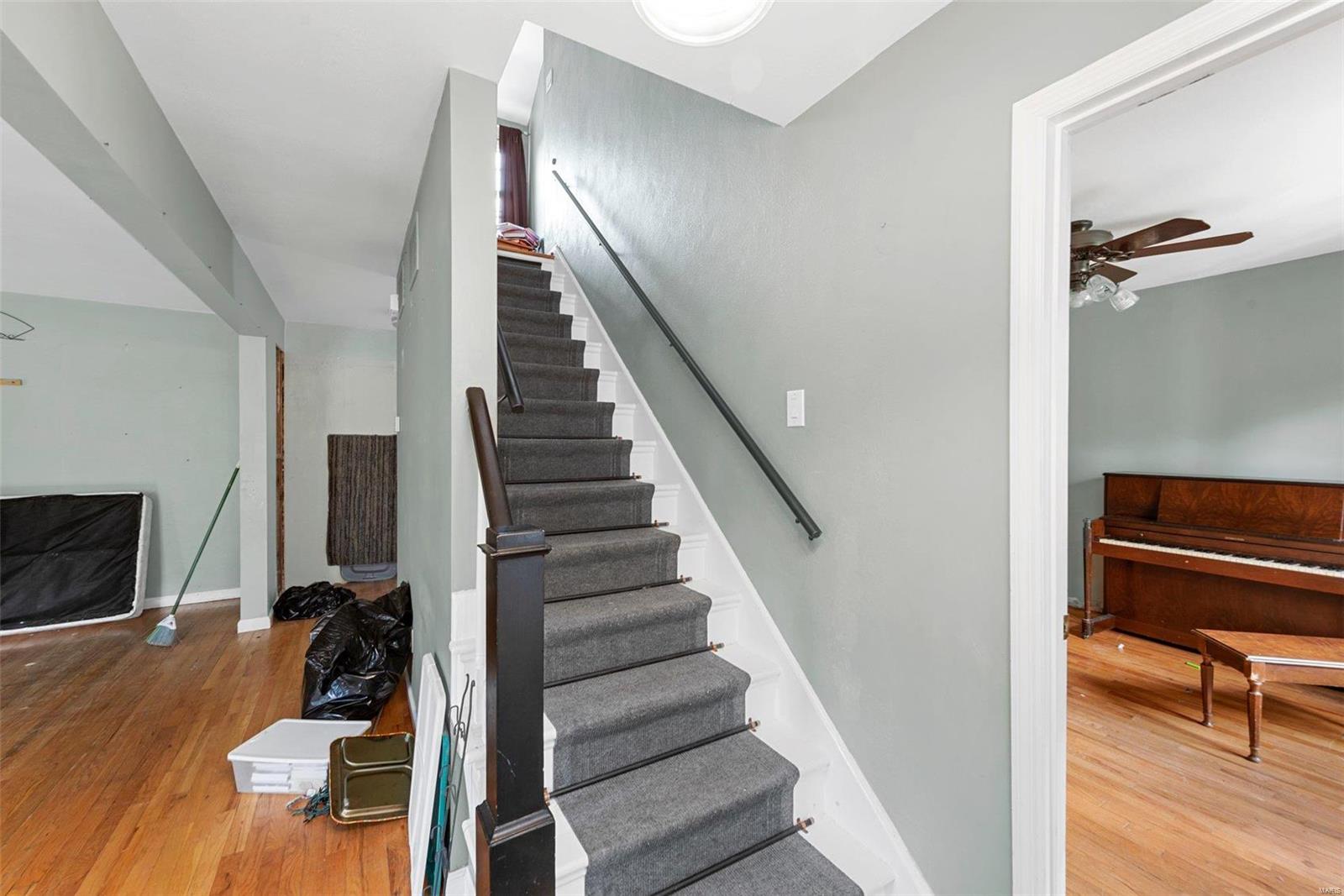 Valley Park, Missouri 63088, United States, 3 Bedrooms Bedrooms, ,2 BathroomsBathrooms,Residential,Pending,33241