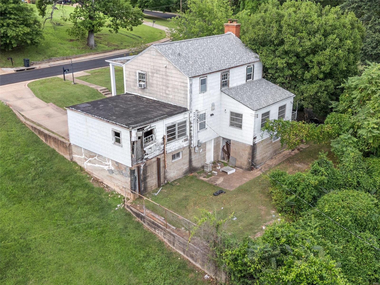 Valley Park, Missouri 63088, United States, 3 Bedrooms Bedrooms, ,2 BathroomsBathrooms,Residential,Pending,33241