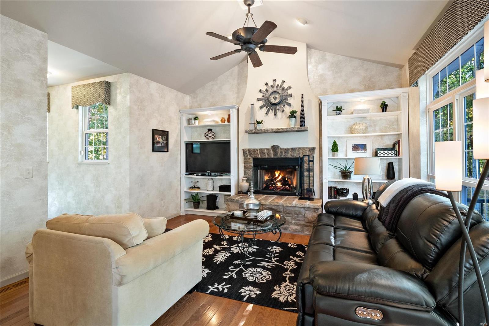 Stone Bridge Spgs One Lt 6 & - Residential