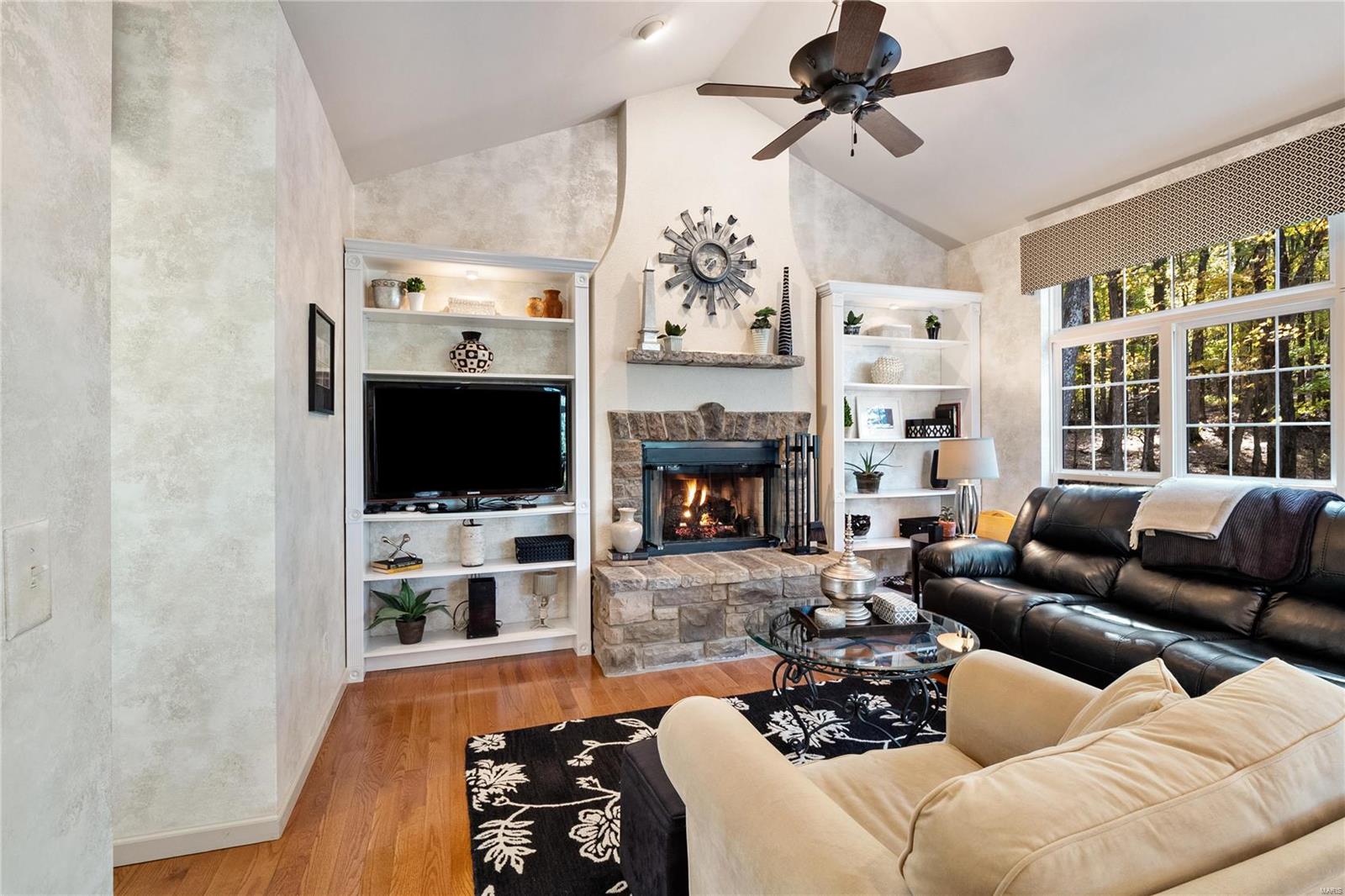 Stone Bridge Spgs One Lt 6 & - Residential