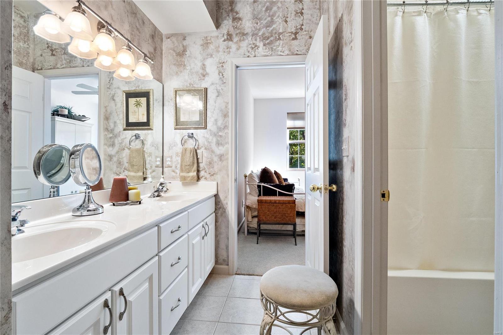 Stone Bridge Spgs One Lt 6 & - Residential