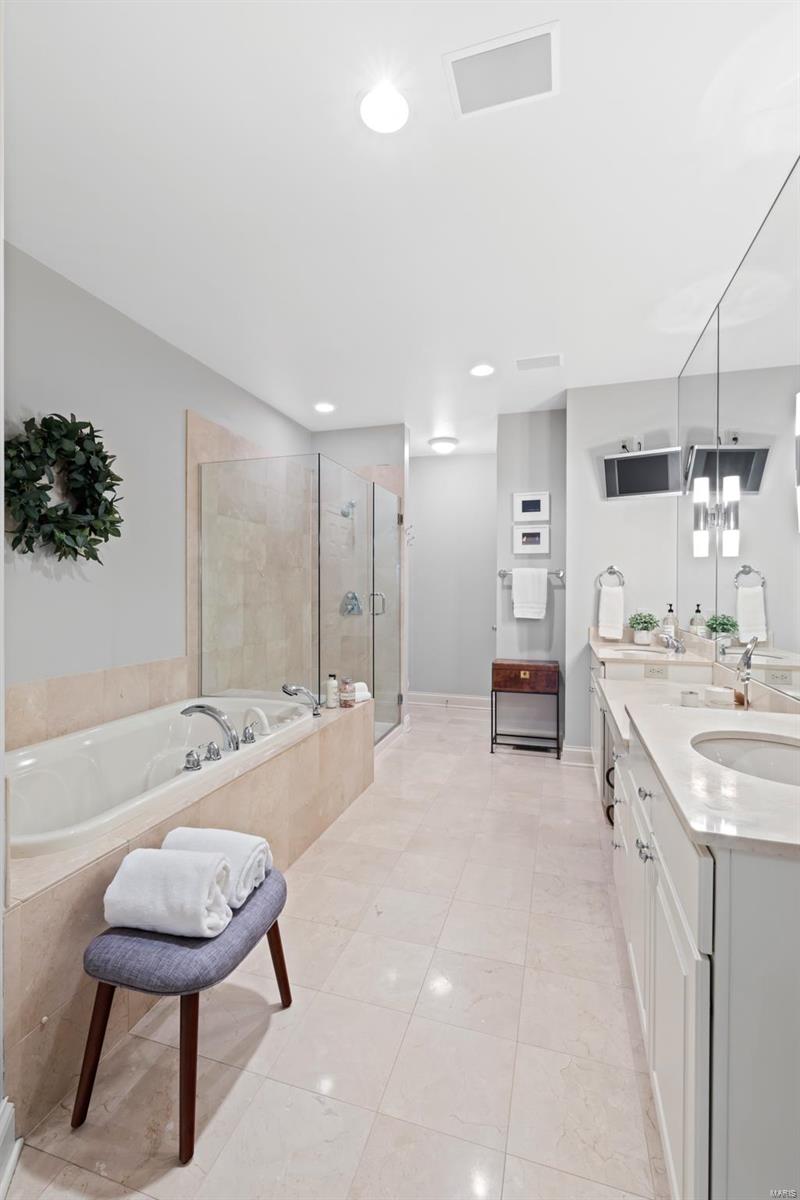 Nine Brighton Way Twnhms A - Residential