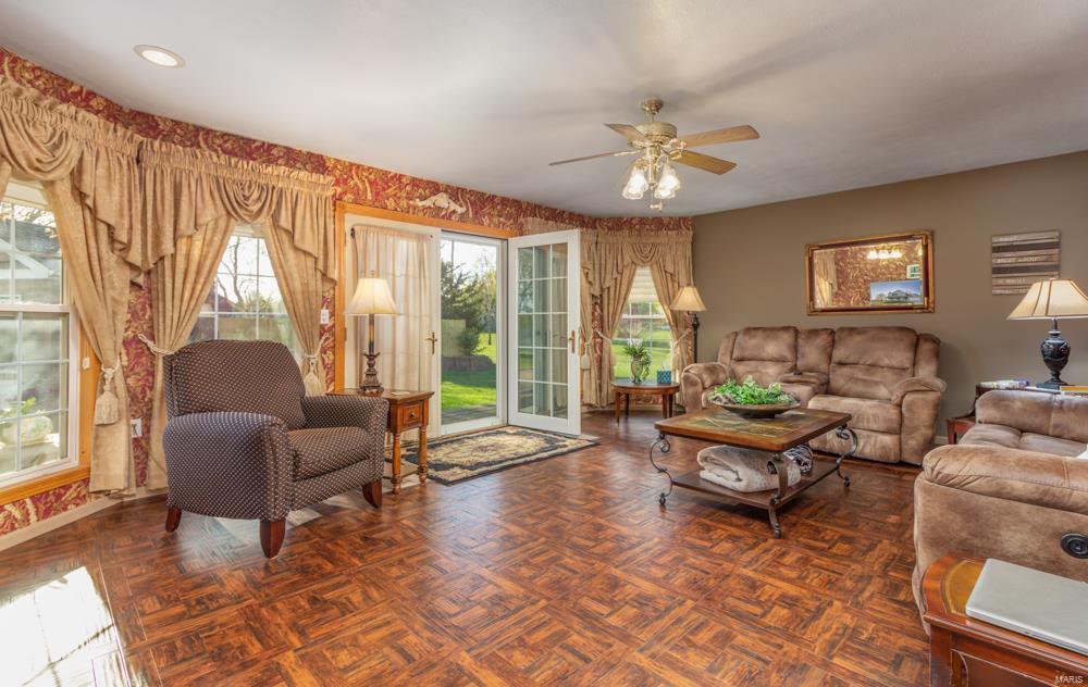 HERITAGE PARK - Residential