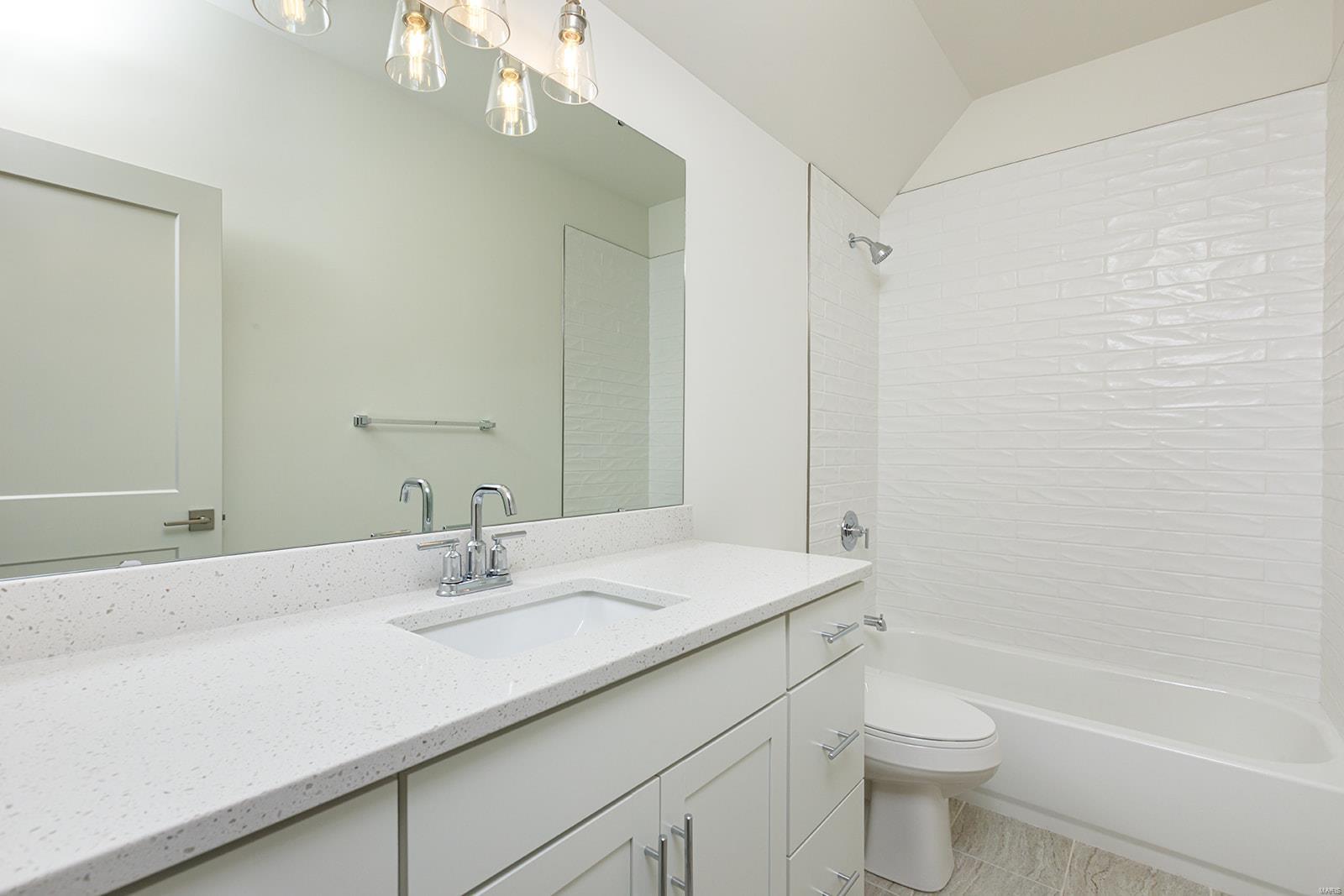 Ladue Ridge - Residential