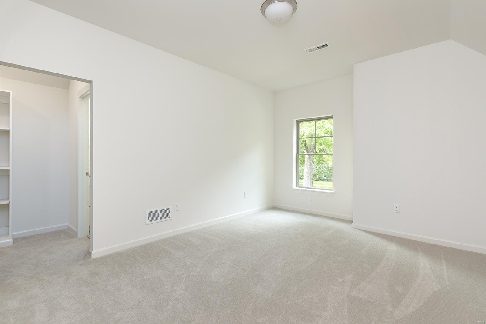 Ladue Ridge - Residential