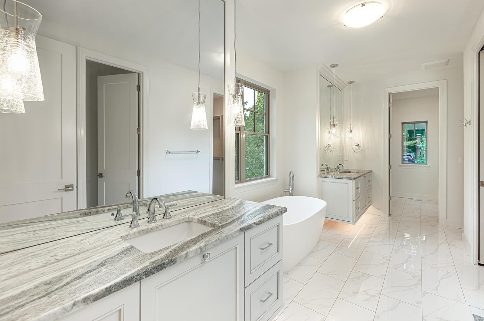 Ladue Ridge - Residential