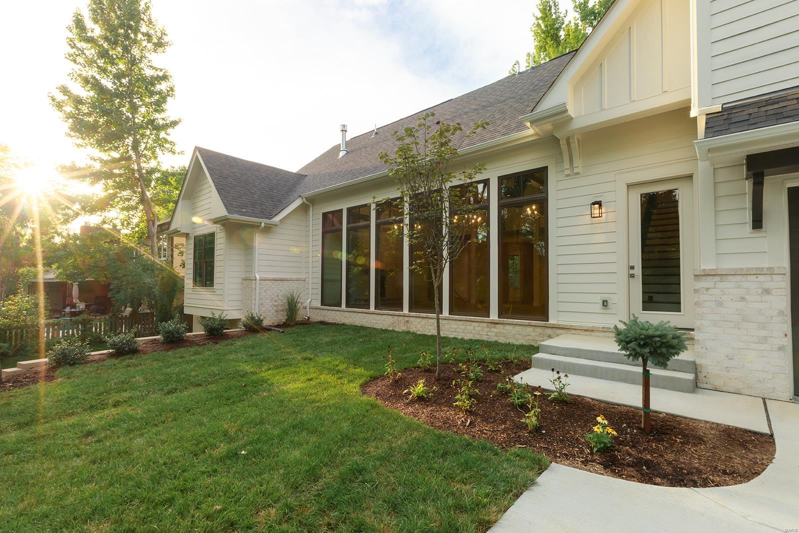 Ladue Ridge - Residential