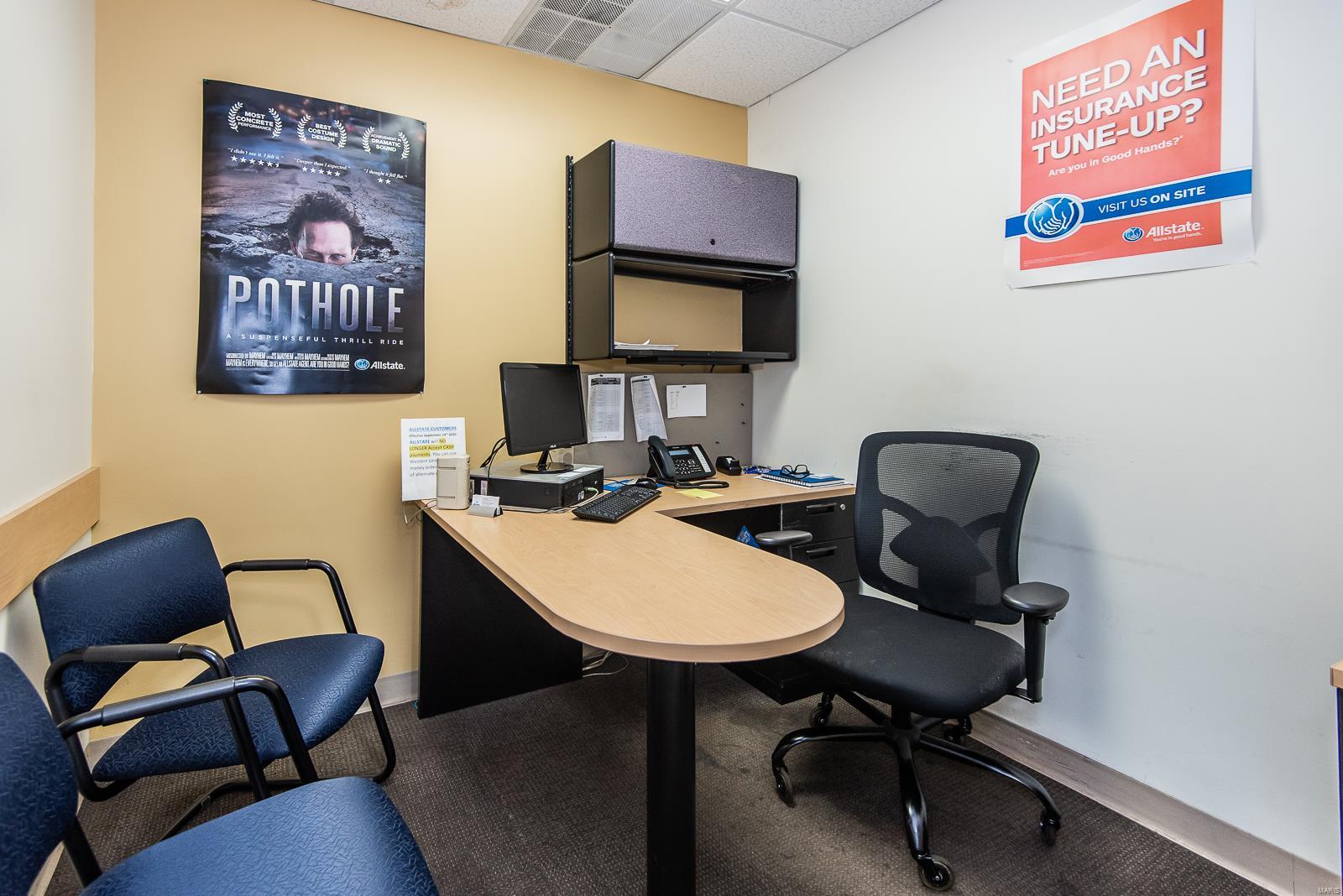 Cerame Ford - Commercial Sale