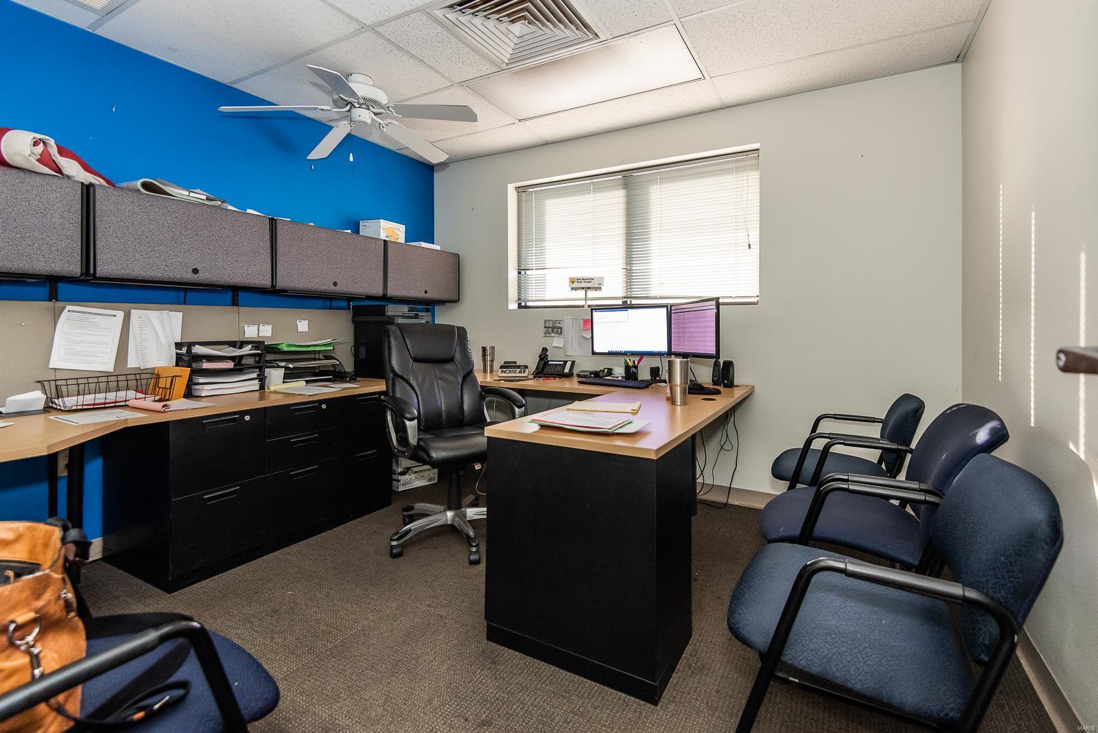 Cerame Ford - Commercial Sale