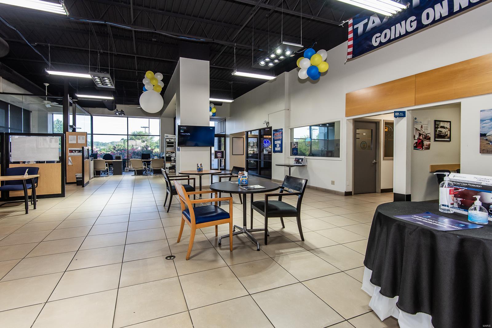 Cerame Ford - Commercial Sale