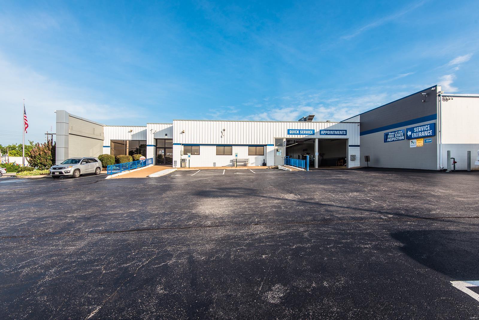 Cerame Ford - Commercial Sale