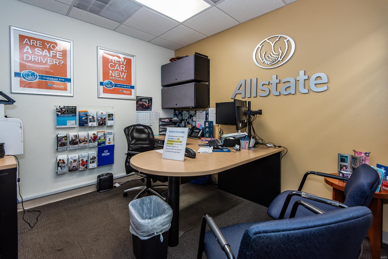 Cerame Ford - Commercial Sale