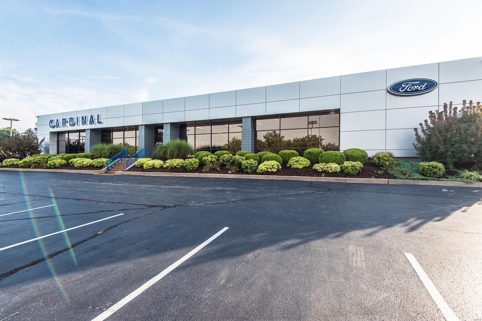 Cerame Ford - Commercial Sale