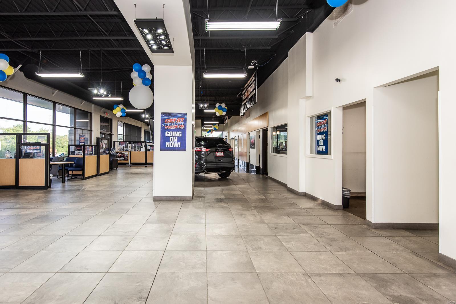 Cerame Ford - Commercial Sale