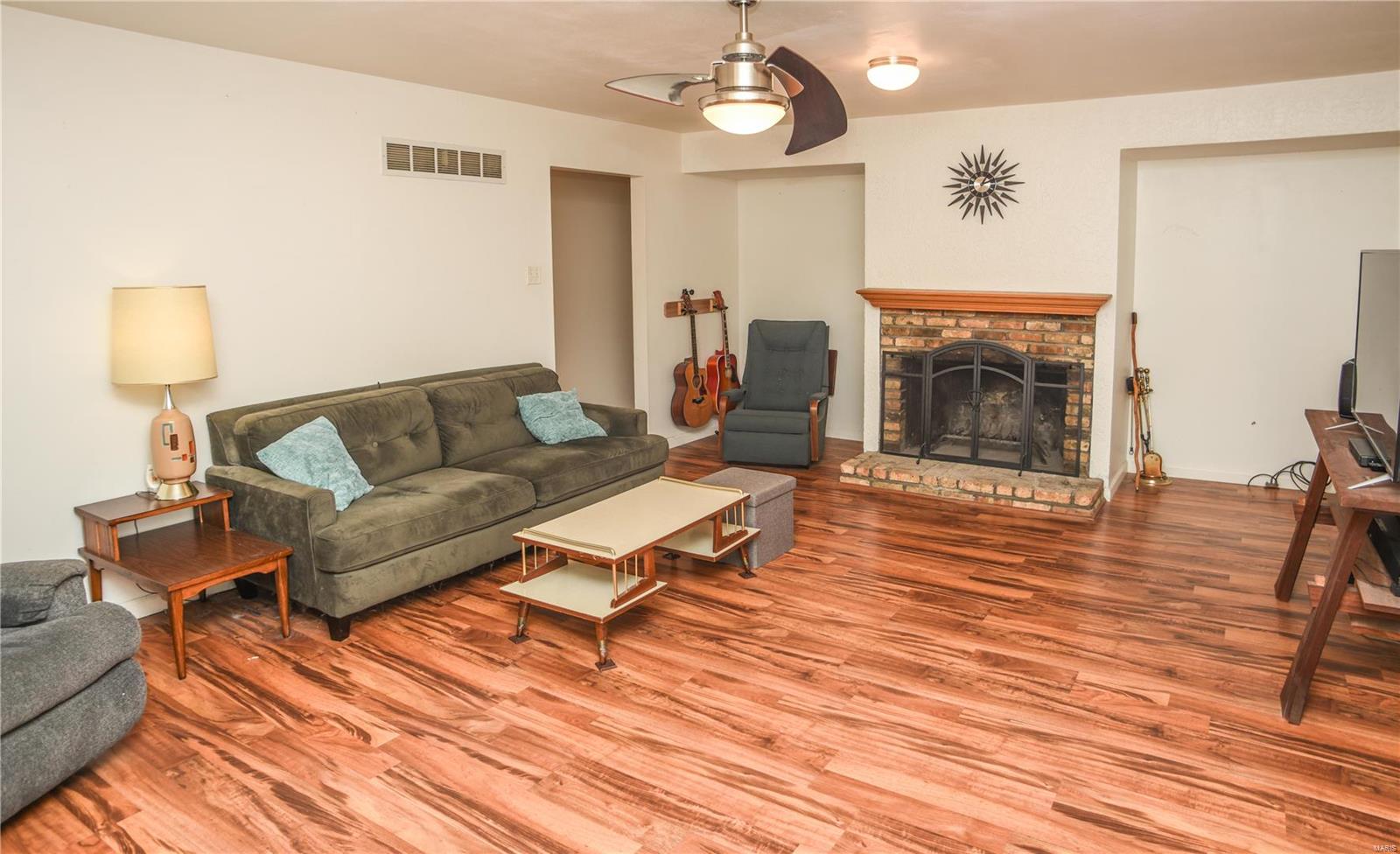 Elmwood Manor #7 - Residential