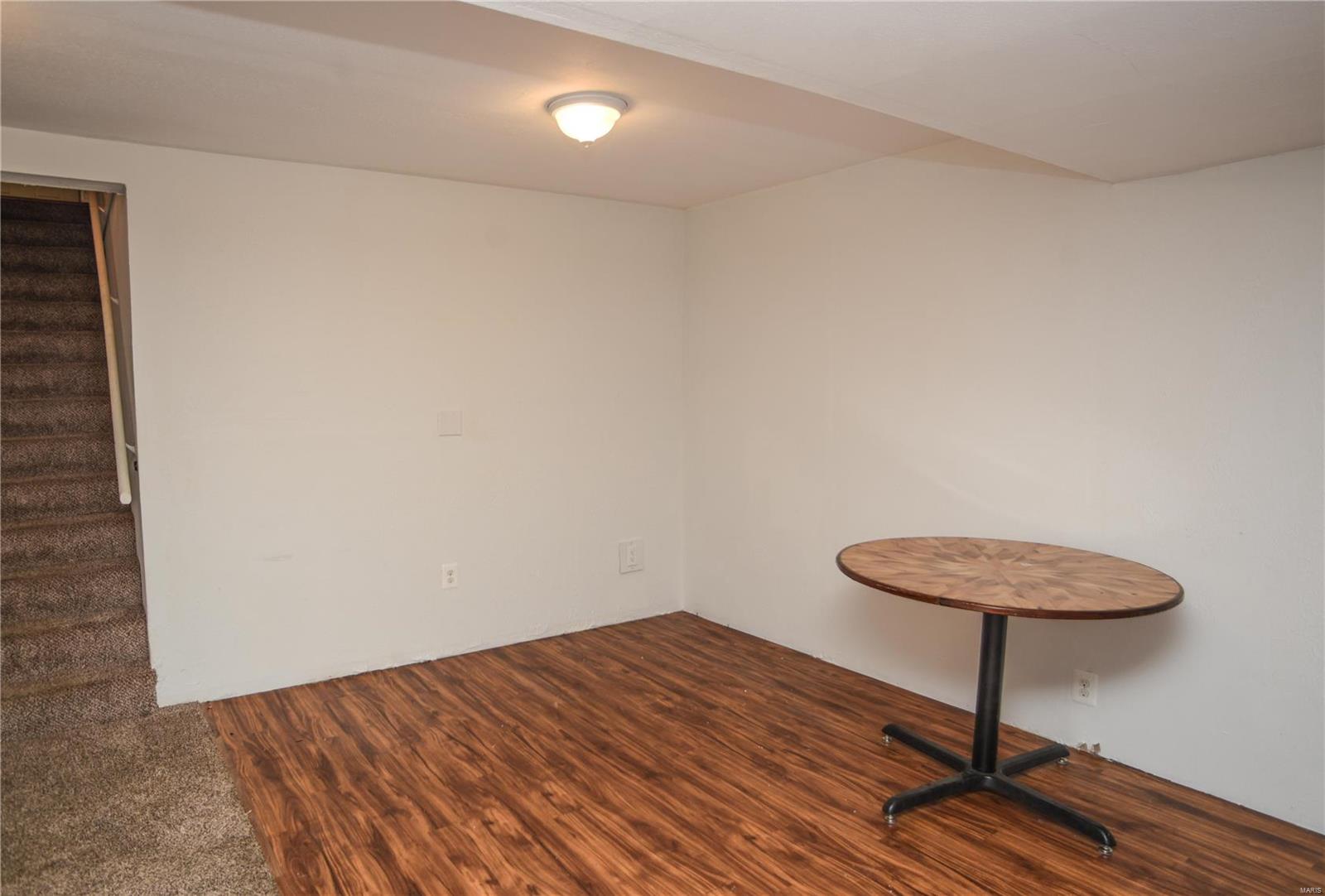 Elmwood Manor #7 - Residential