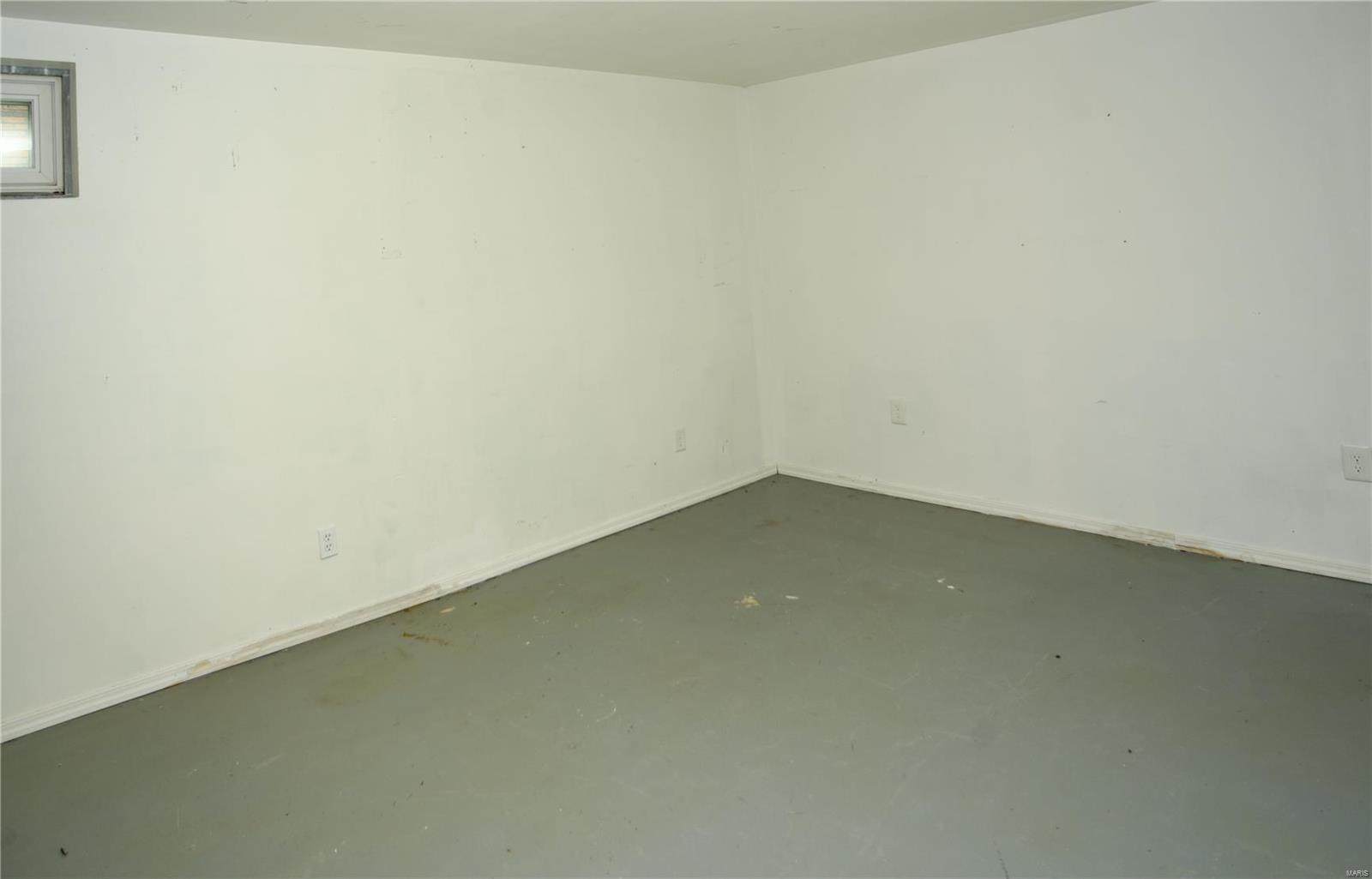 Elmwood Manor #7 - Residential