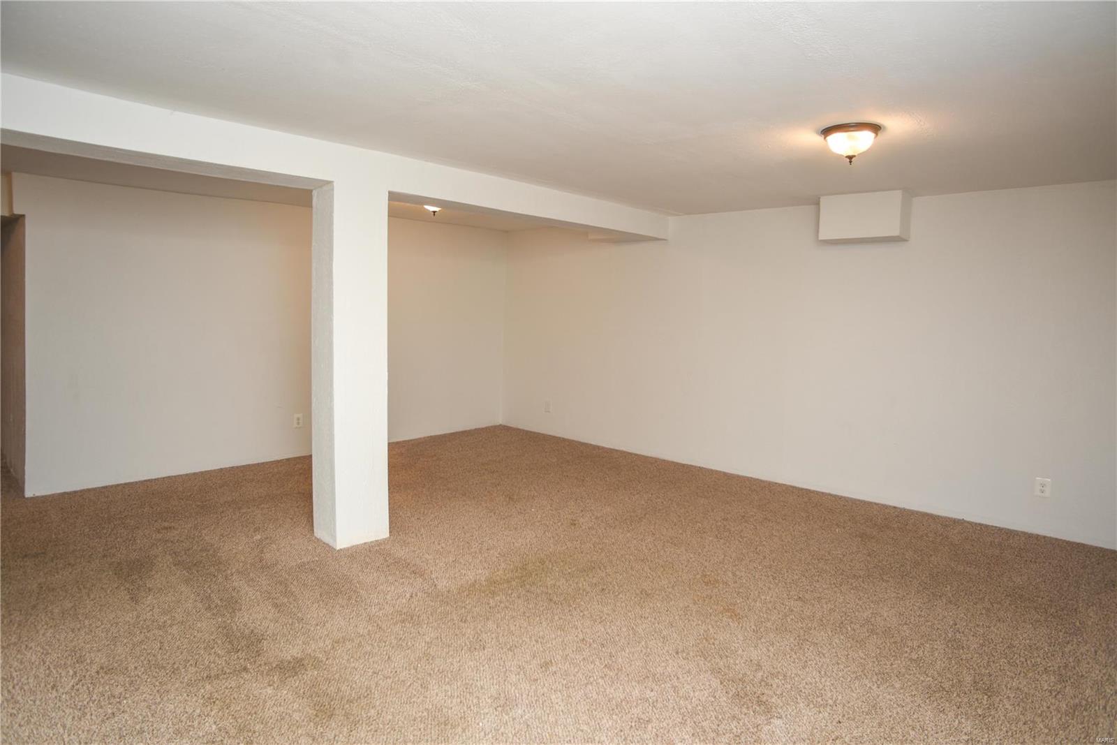 Elmwood Manor #7 - Residential