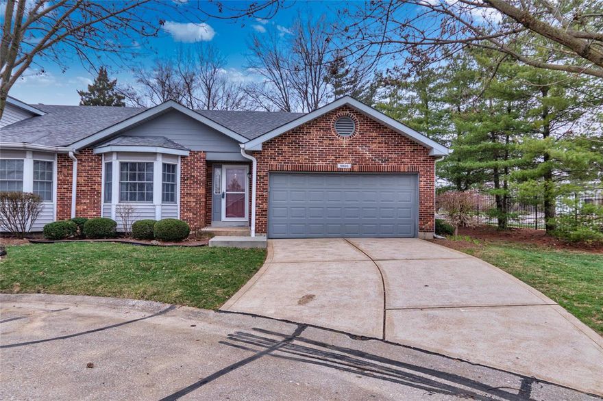 This charming brick villa offers a tranquil retreat in a private cul-de-sac setting among just 14 homes. Recently updated, this 2-bedroom, 2.5-bathroom home with a 2-car garage boasts a refreshed interior that effortlessly blends style with functionality. Step inside to discover newly installed carpet and updated light fixtures on the main level. Kitchen boasts white cabinetry, stainless appliances & vinyl plank flooring. Spacious living/dining area centers around a striking brick fireplace, while the master bedroom features a walk-in closet & an elegantly renovated ensuite bath. Main floor laundry adds convenience, while the sunroom beckons for moments of relaxation. The lower level impresses w/ fresh paint, modern vinyl plank flooring, & a convenient half bath, offering versatile living & entertaining spaces. With the added comfort of a 1-year HSA Home Warranty, this home promises serene living in a vibrant age restricted community. Showings begin 3/9. Duplicate listing MLS# 24013653 Additional Rooms: Sun Room Location: End Unit, Ground Level