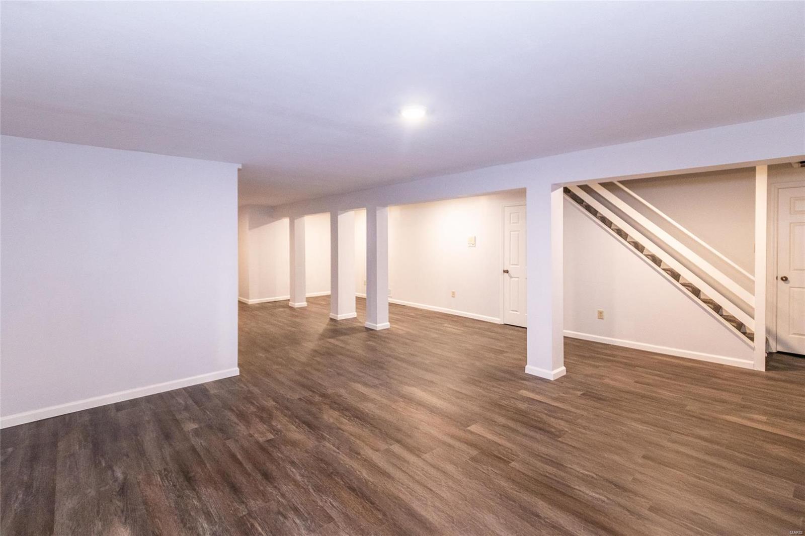 Village Of Lavinia Condo Ph 2 - Residential