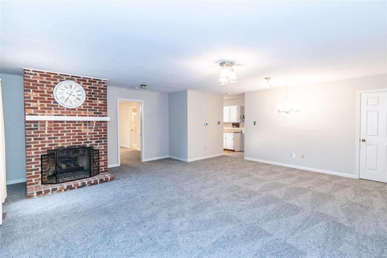 Village Of Lavinia Condo Ph 2 - Residential