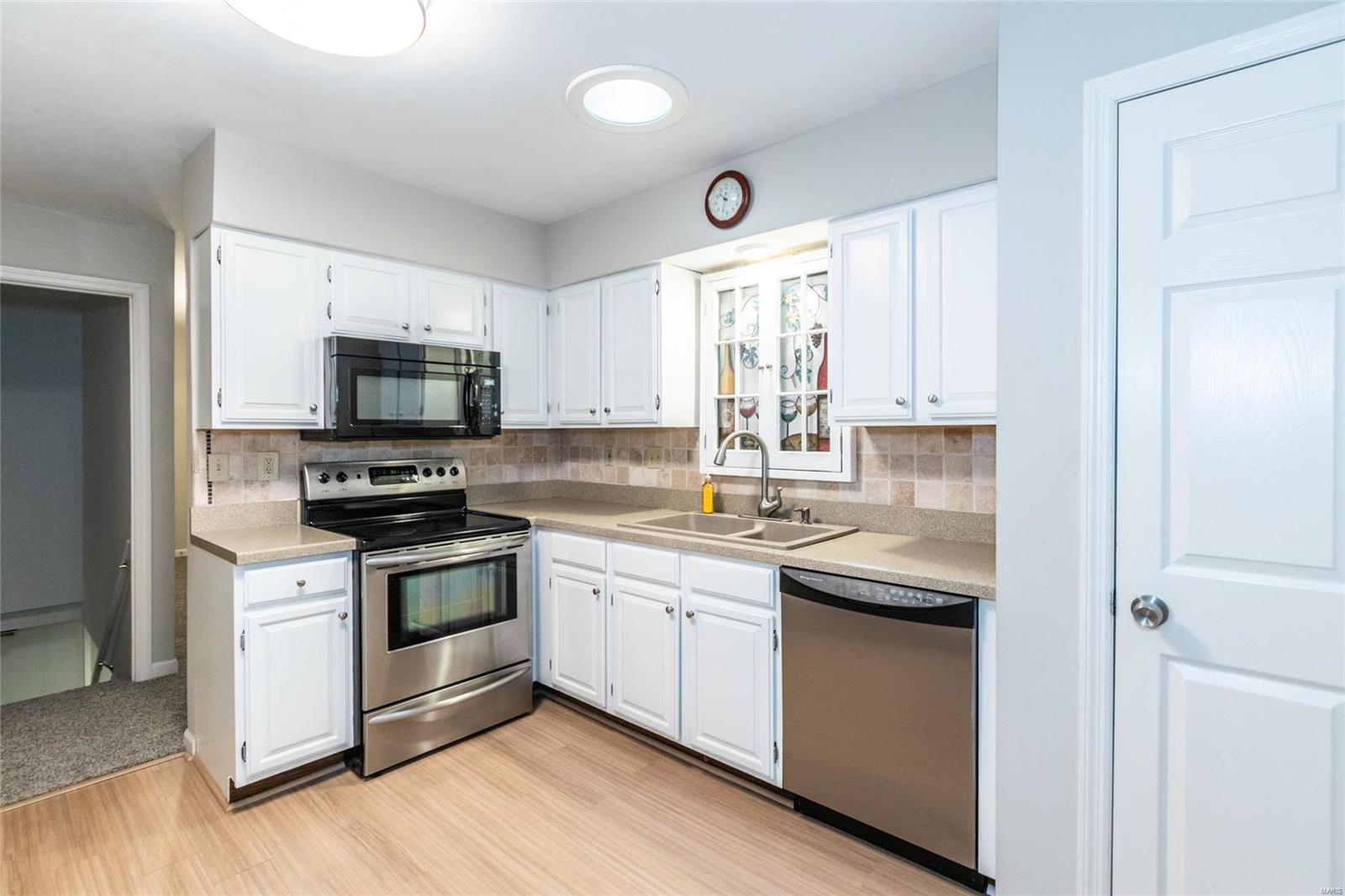 Village Of Lavinia Condo Ph 2 - Residential