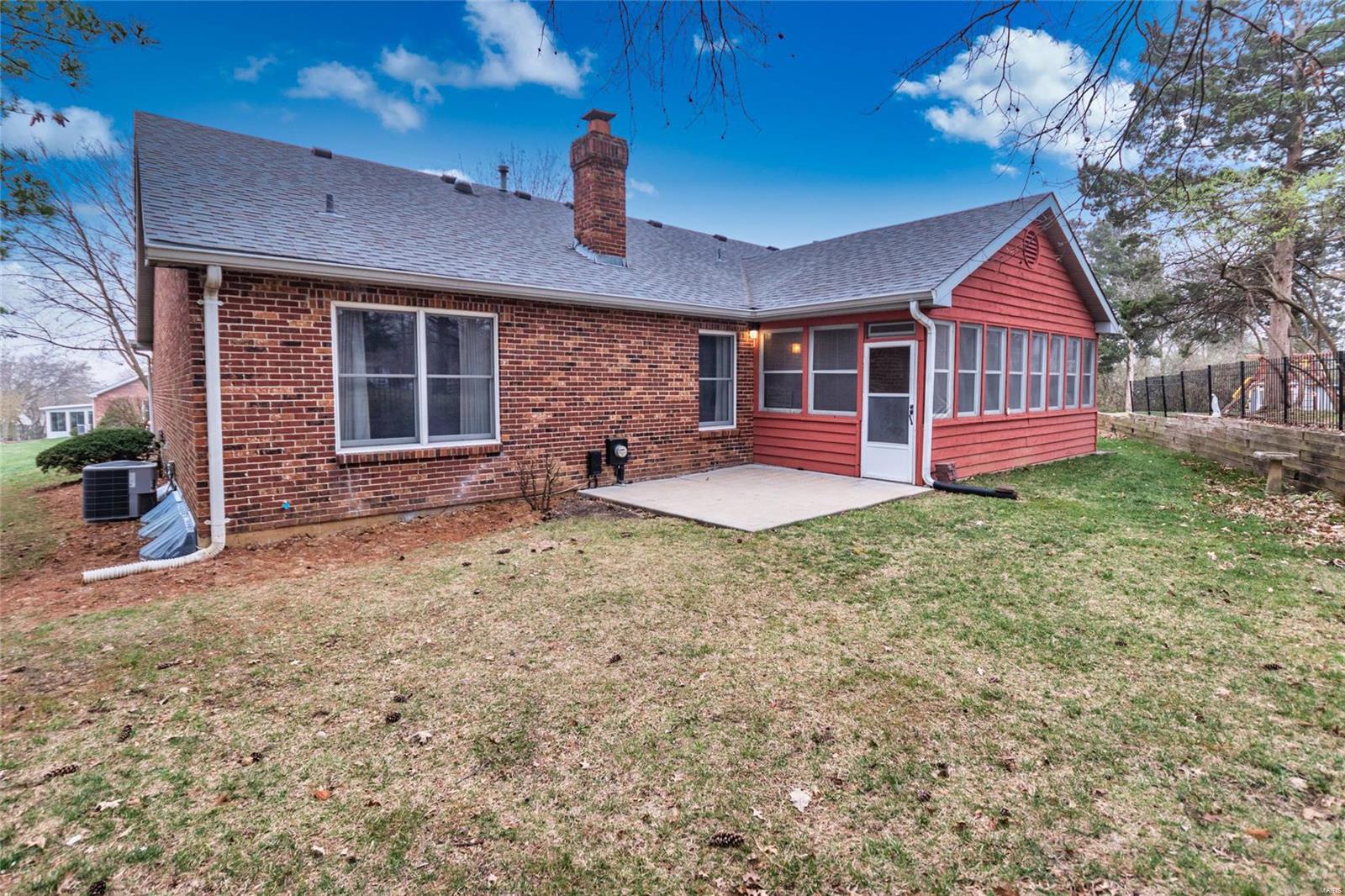 Village Of Lavinia Condo Ph 2 - Residential