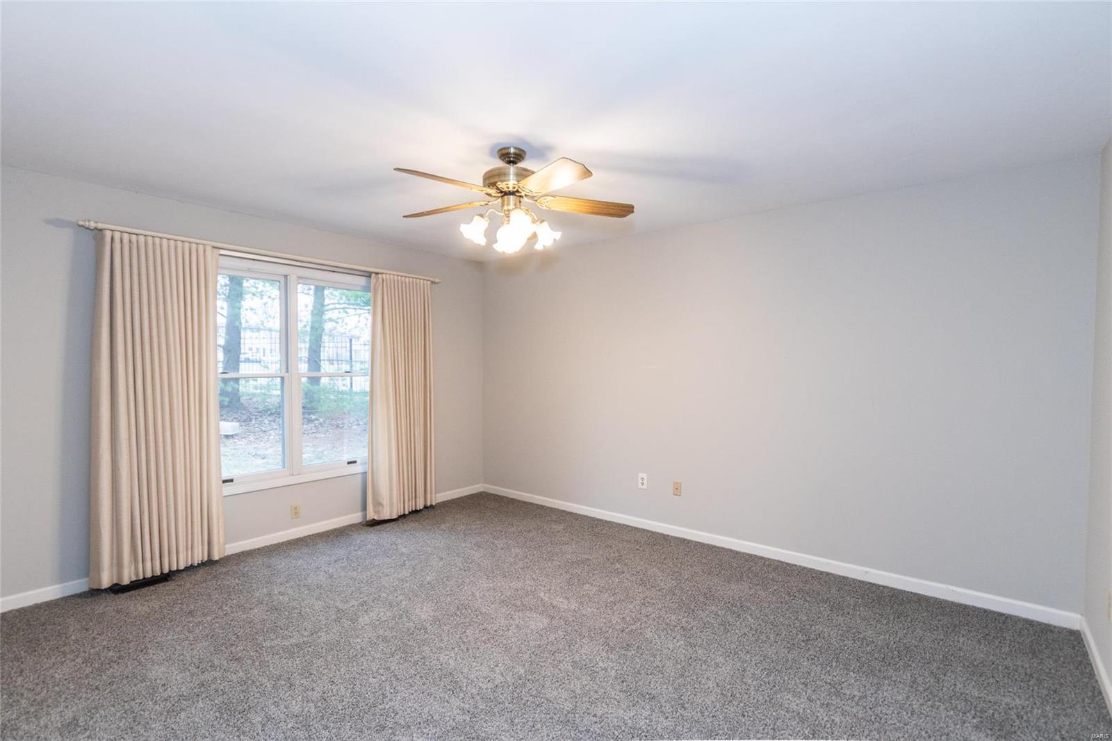 Village Of Lavinia Condo Ph 2 - Residential