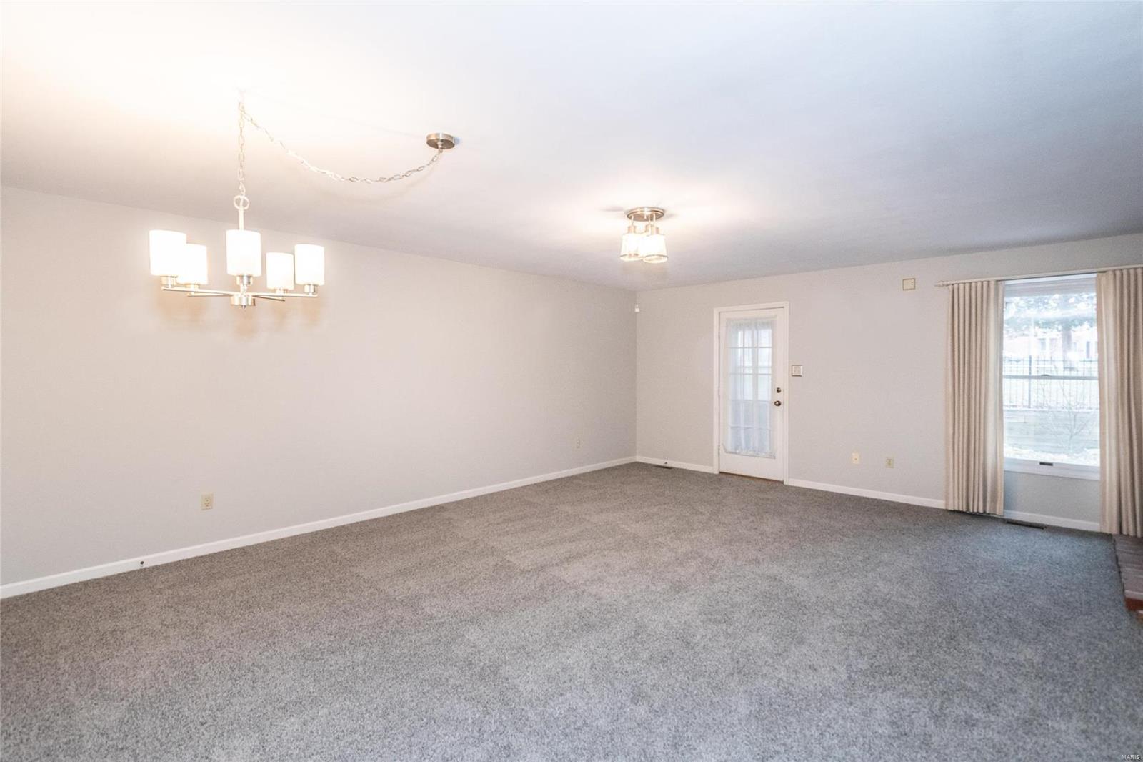 Village Of Lavinia Condo Ph 2 - Residential