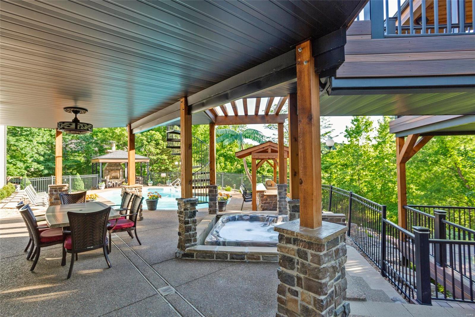 Paradise Valley East - Residential