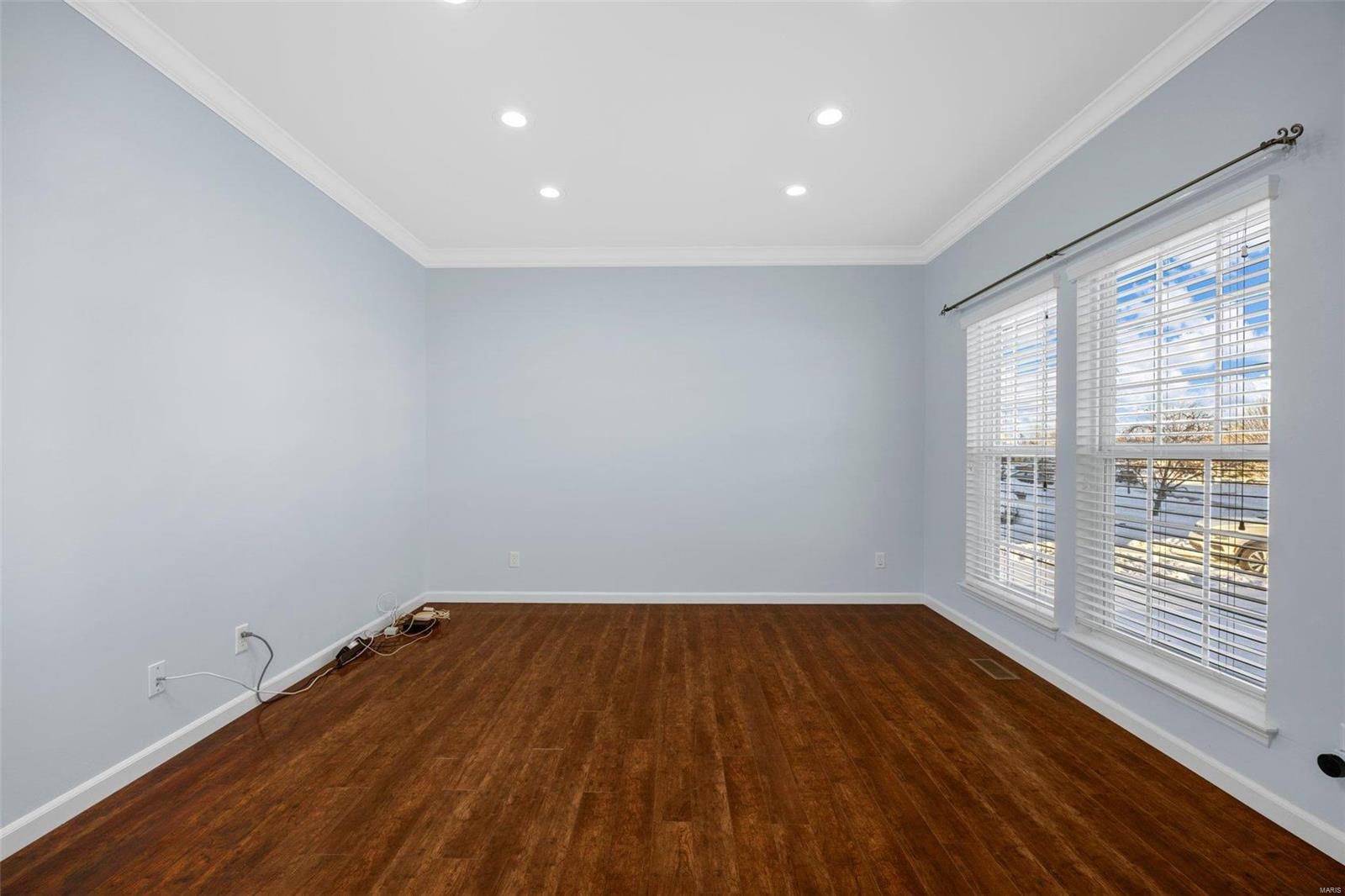 Lake St Louis, Missouri 63367, United States, 4 Bedrooms Bedrooms, ,3 BathroomsBathrooms,Residential,Pending,24454