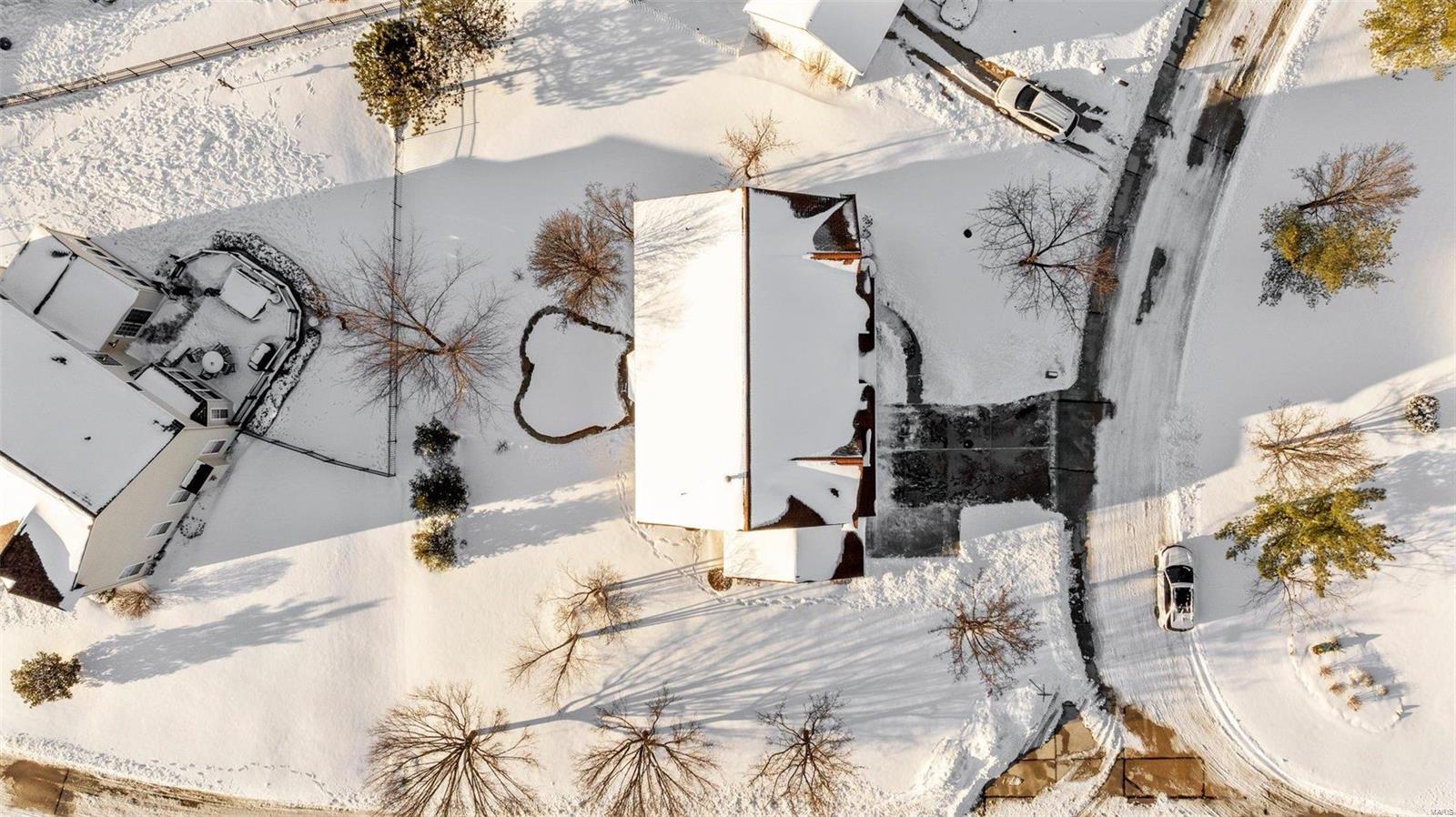 Lake St Louis, Missouri 63367, United States, 4 Bedrooms Bedrooms, ,3 BathroomsBathrooms,Residential,Pending,24454