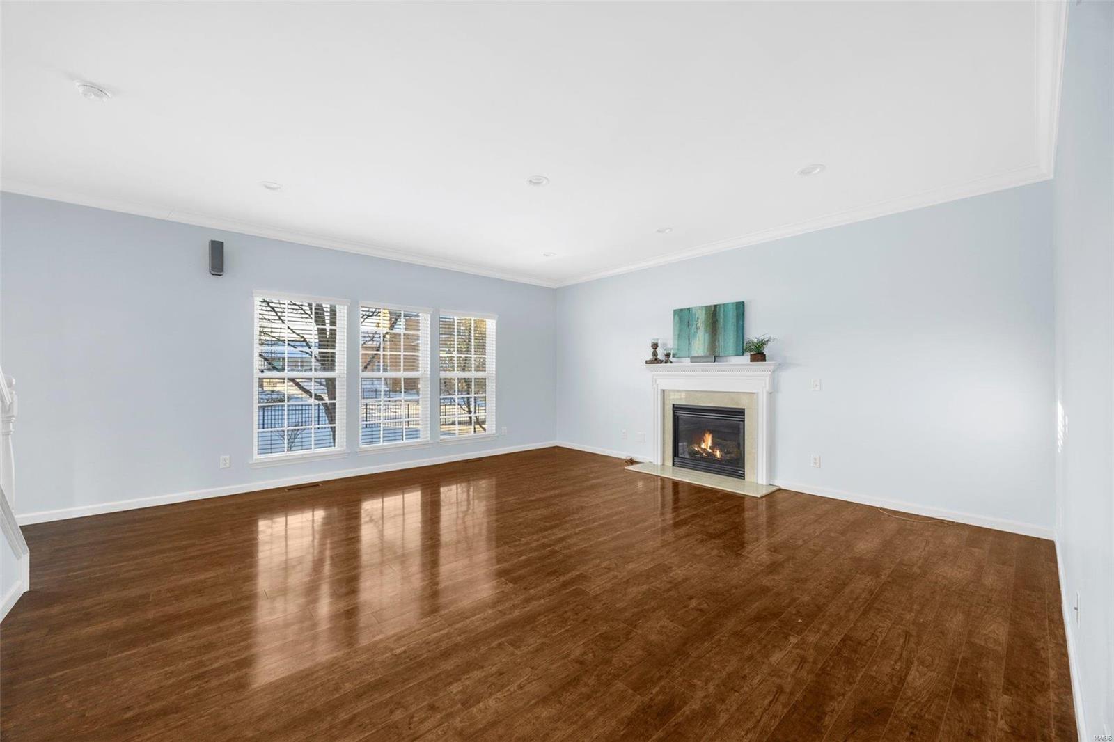 Lake St Louis, Missouri 63367, United States, 4 Bedrooms Bedrooms, ,3 BathroomsBathrooms,Residential,Pending,24454