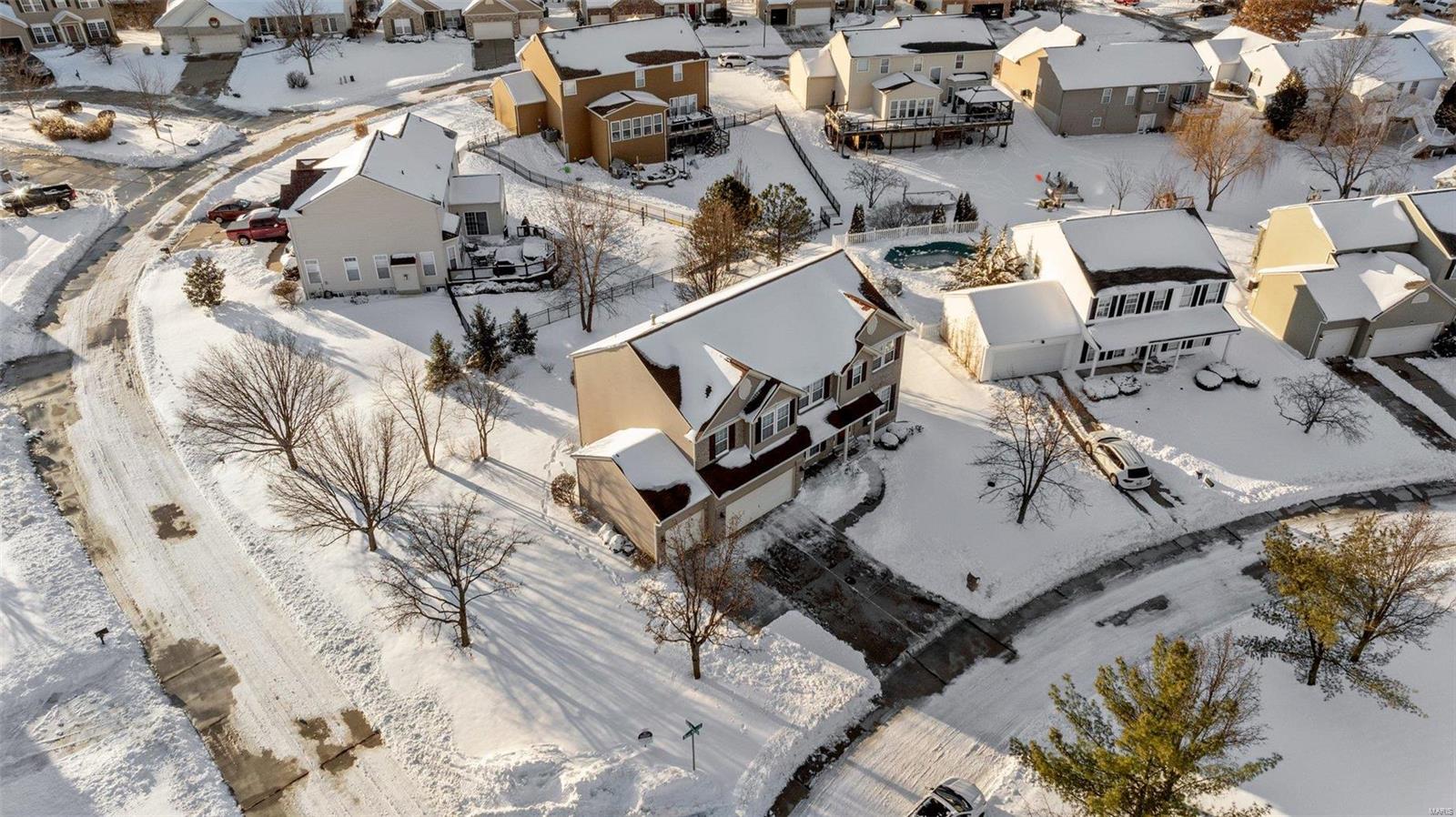 Lake St Louis, Missouri 63367, United States, 4 Bedrooms Bedrooms, ,3 BathroomsBathrooms,Residential,Pending,24454