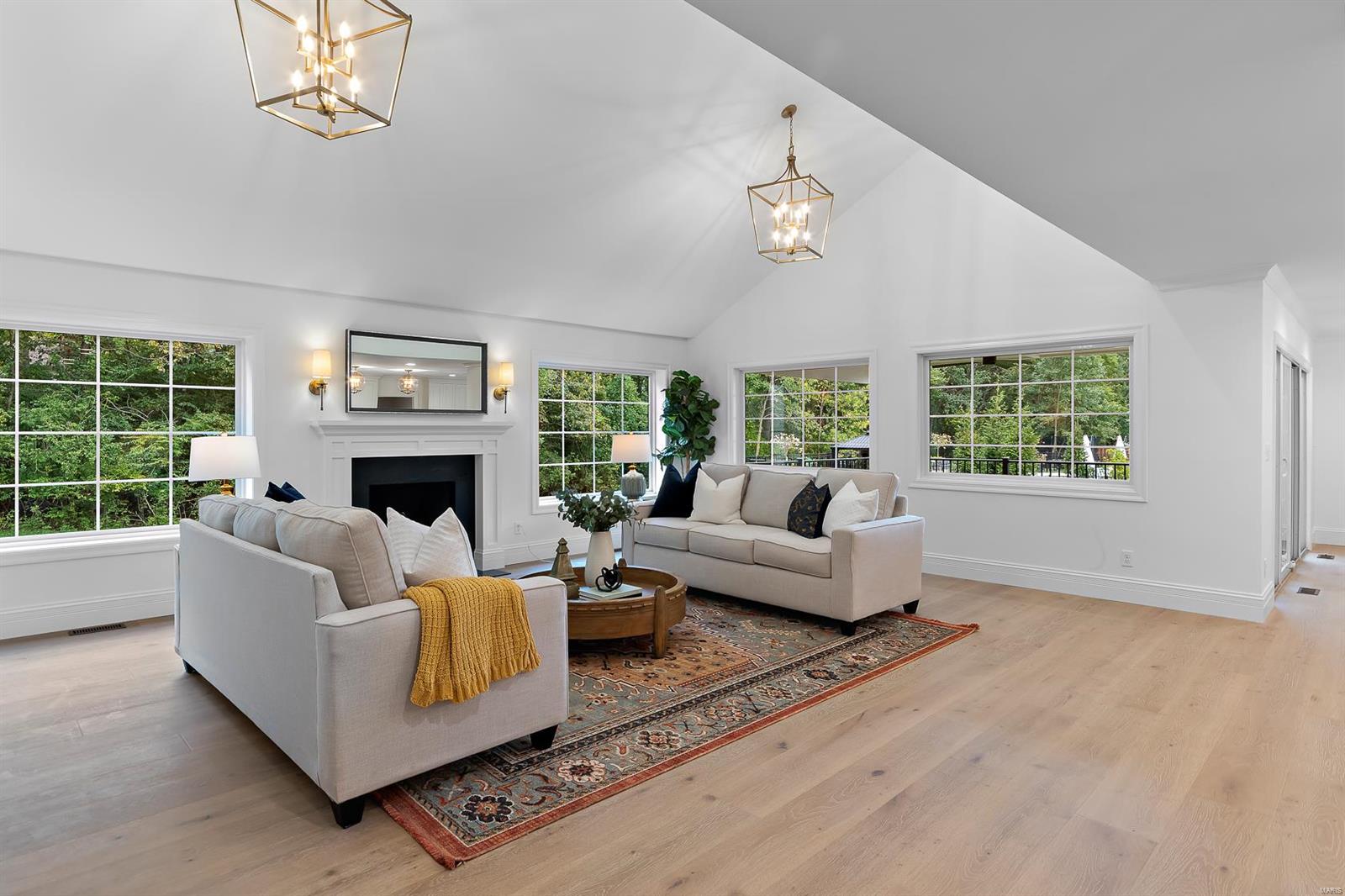 Meadowbrook Country Club Estates 3 - Residential