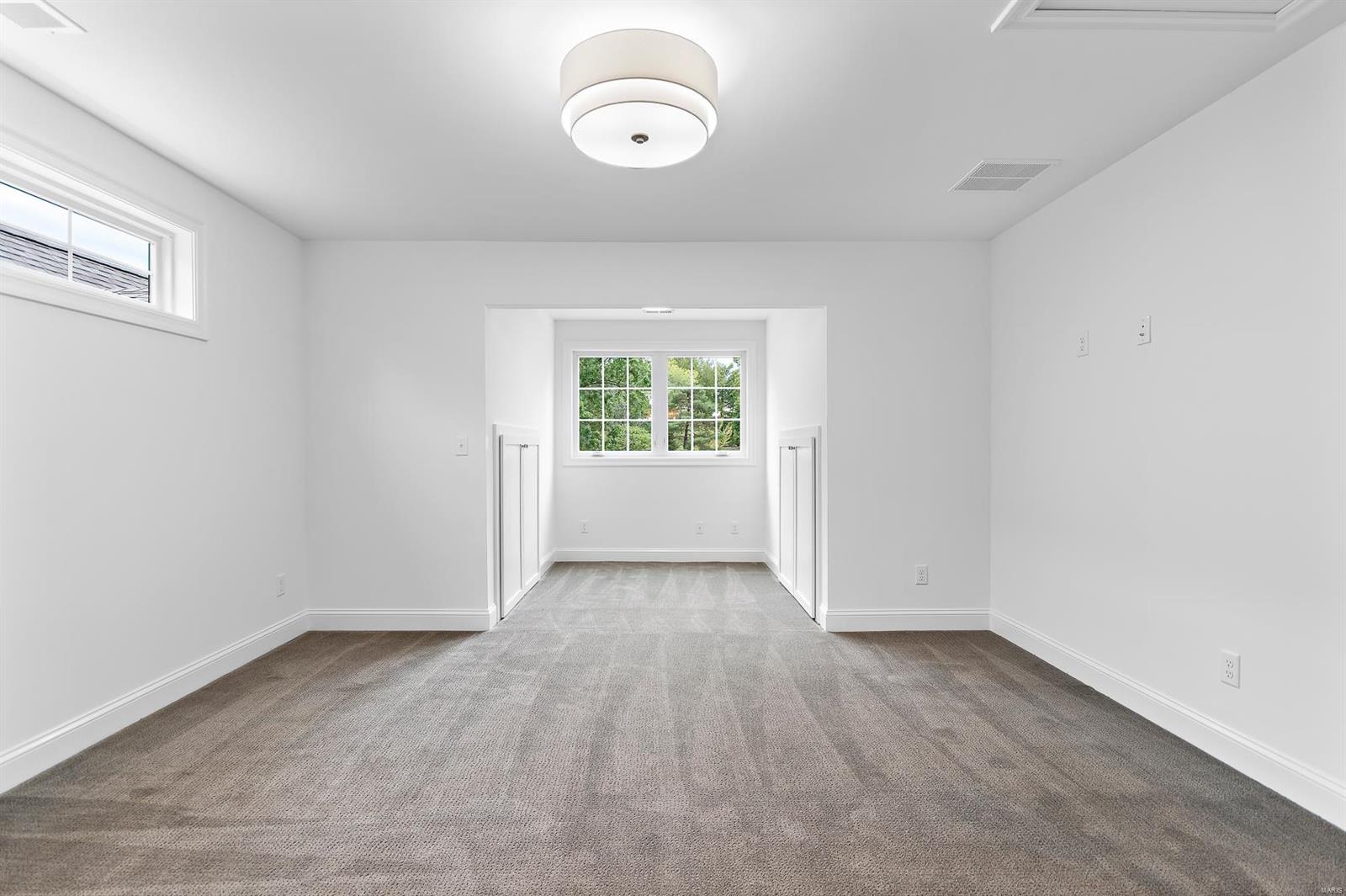 Meadowbrook Country Club Estates 3 - Residential